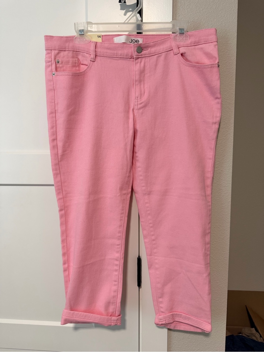 Women’s jeans Joe Fresh Pink Cropped Stretch Jeans size 14 women’s NWT